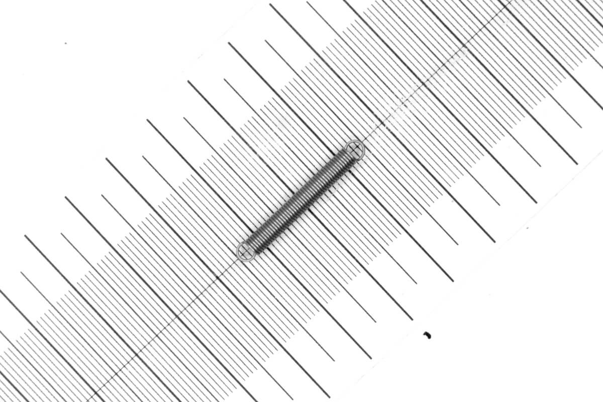 zugfeder gutekunst rz 048ai d0.5 d3.7 l28.3 edelstahl.jpg